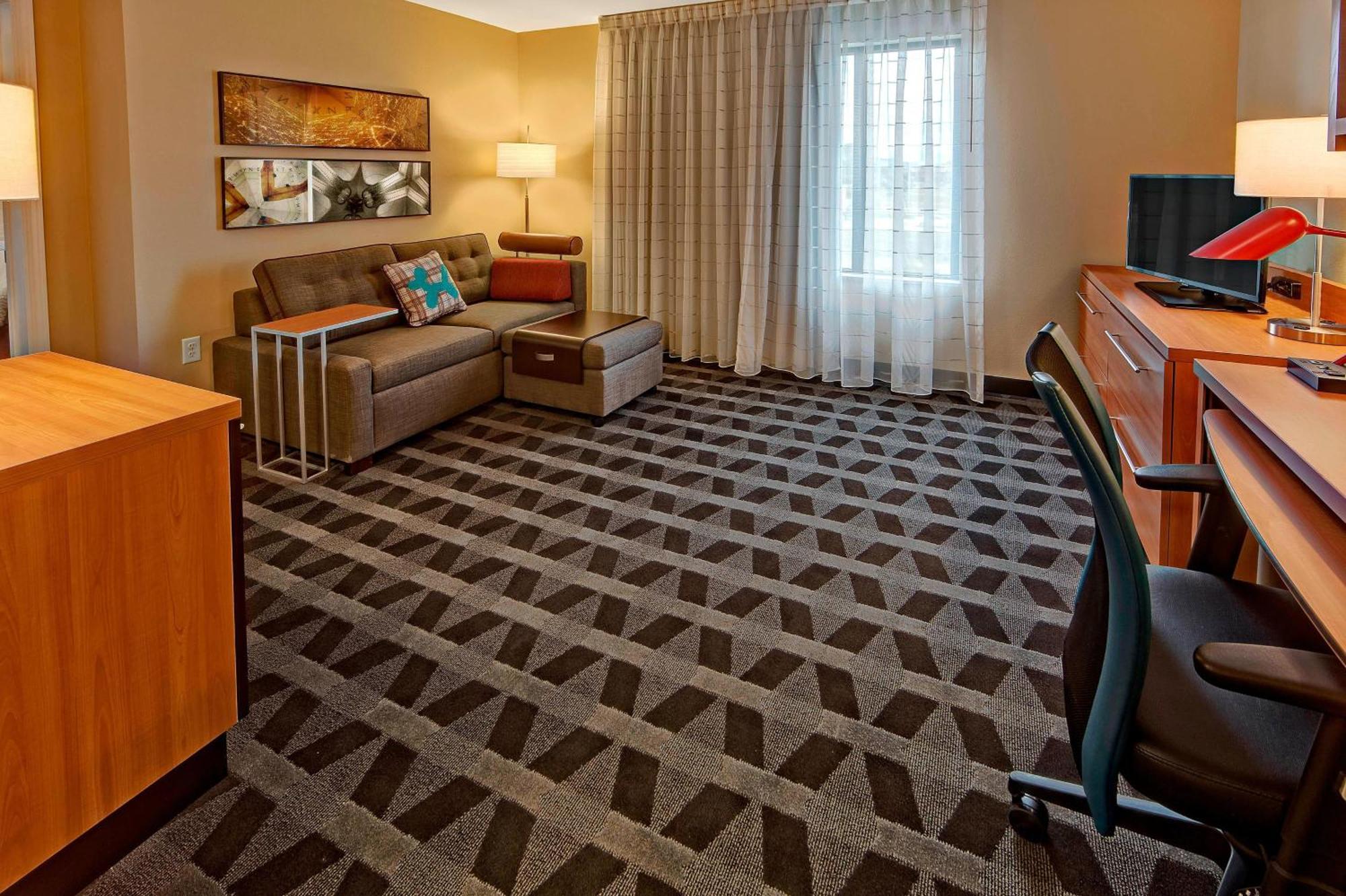 Towneplace Suites By Marriott Hattiesburg Bagian luar foto